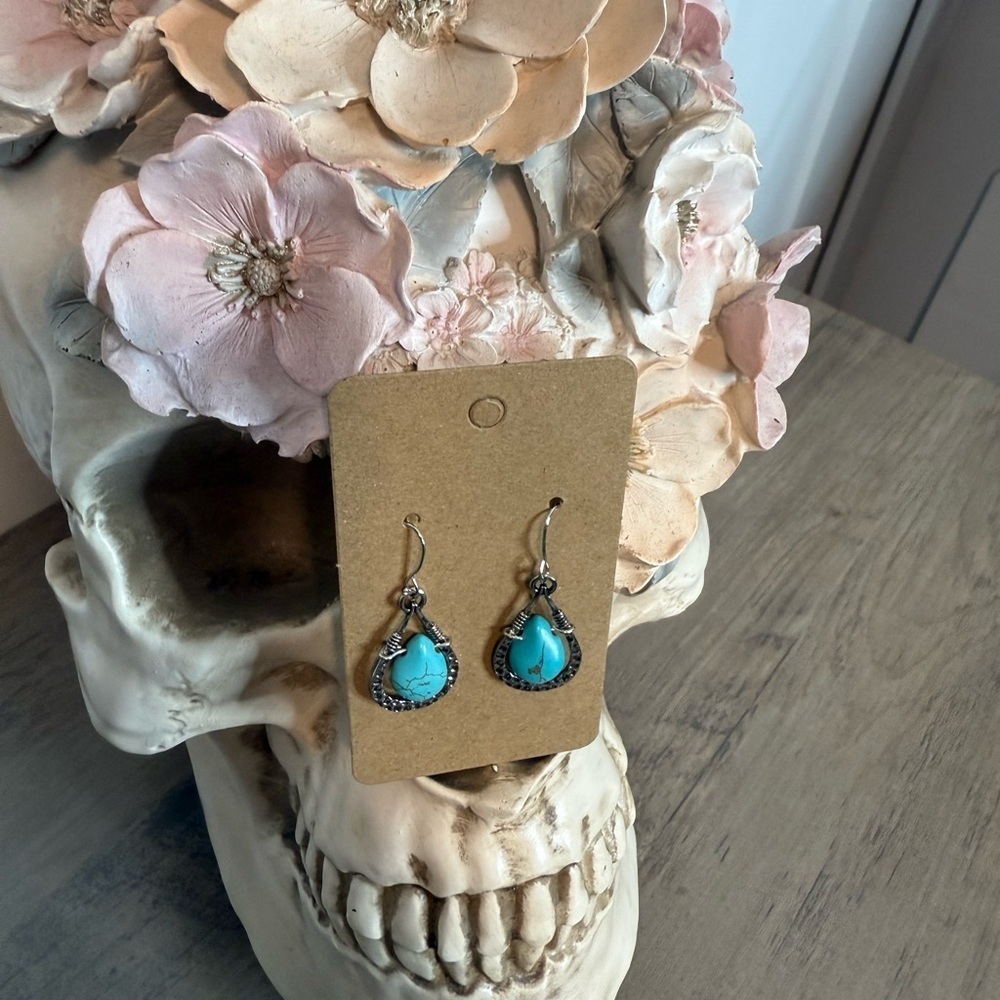 Silver Plated & Turquoise Howlite Drop Earrings